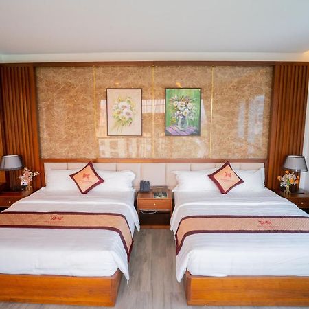 Mt Collection Hotel Нин Бин Екстериор снимка