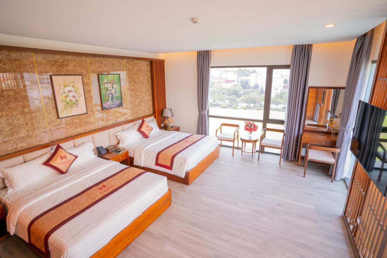 Mt Collection Hotel Нин Бин Екстериор снимка