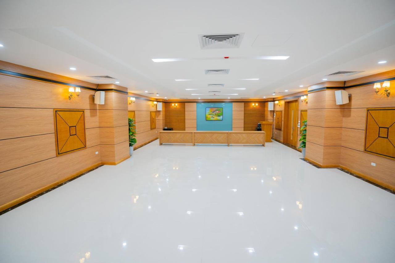 Mt Collection Hotel Нин Бин Екстериор снимка