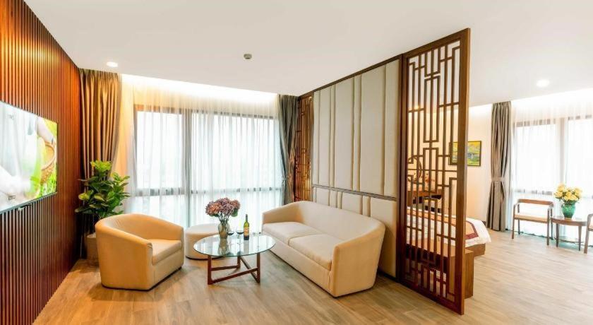 Mt Collection Hotel Нин Бин Екстериор снимка